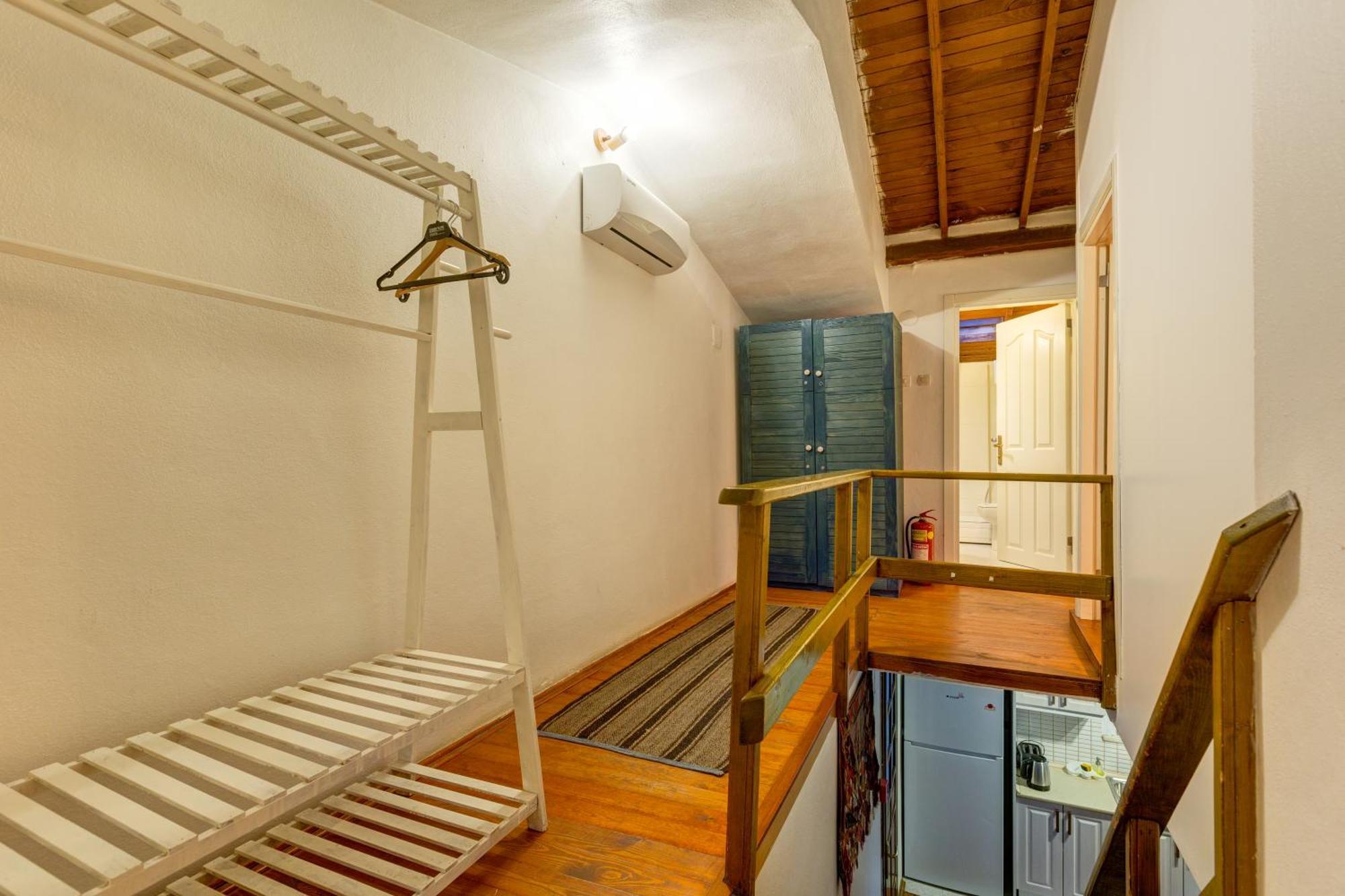 Beta Home Сапанча Номер фото